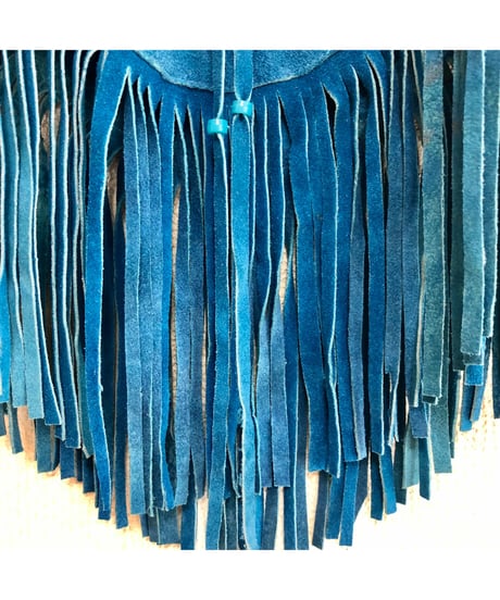 fringe suède collar