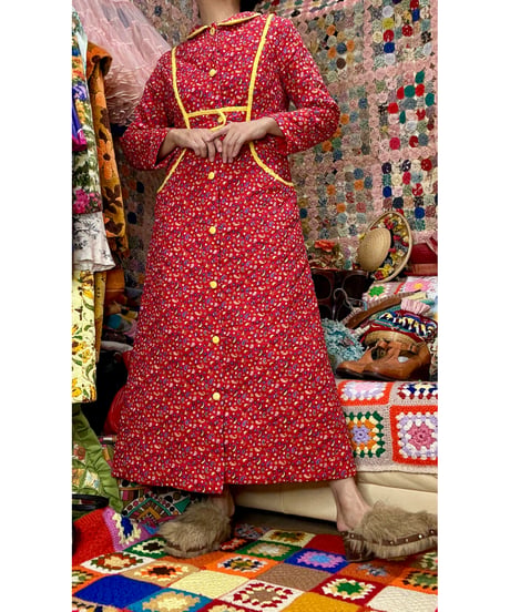 70s flower quilted robe