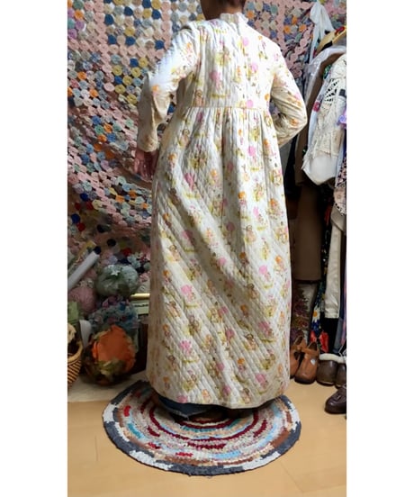 70s quilted sweet robe