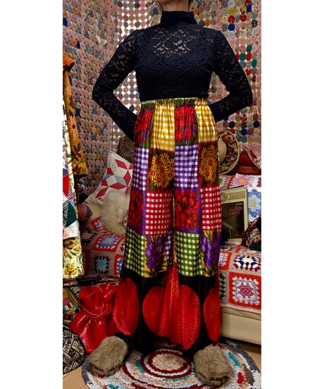 strawberry wide leg pants