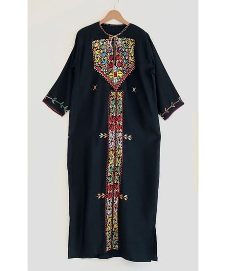palestinian embroidered dress