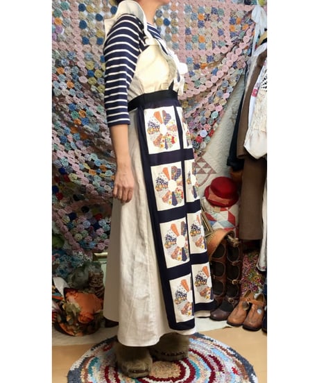 60-70s dresden plate apron dress