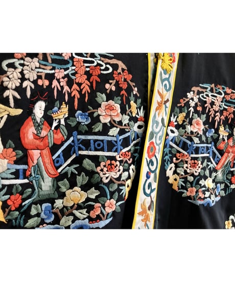 60's chinese embroidered robe
