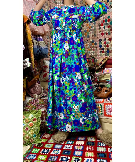 60-70s  balloon sleeve flower hawaiian dress