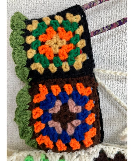 granny square vest white×black