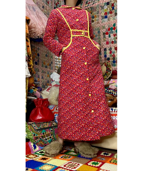 70s flower quilted robe
