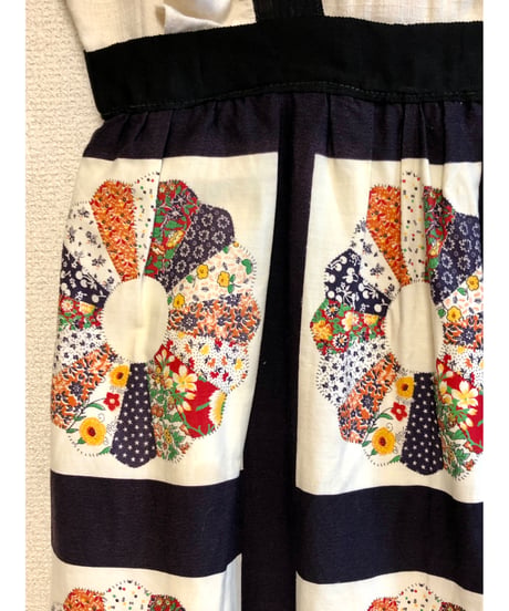 60-70s dresden plate apron dress