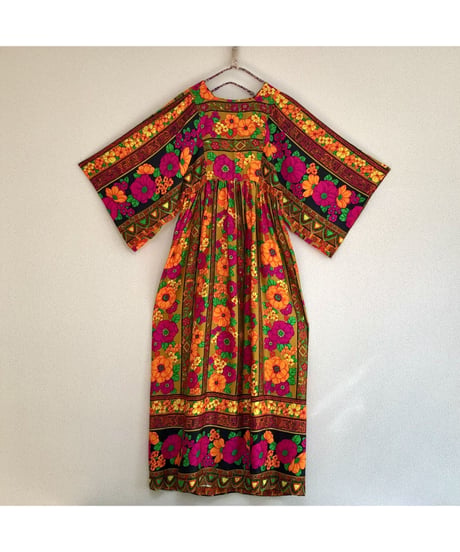 60-70's flower dress
