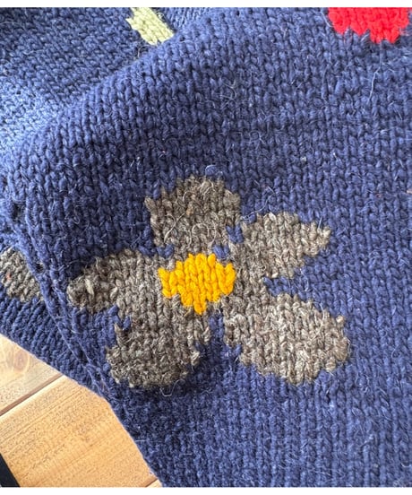 ecuador hand knit daisy sweater