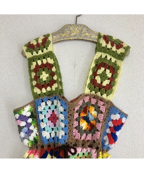 granny square one-piece beige