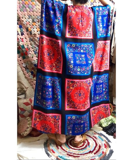 60's flower kaftan dress