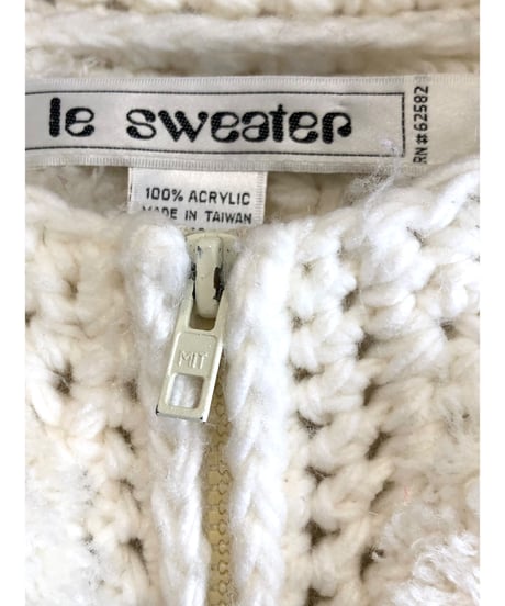 pompom knit vest