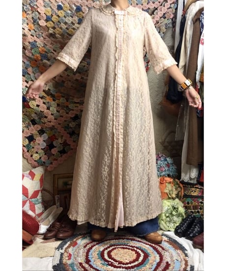 1960's lace robe