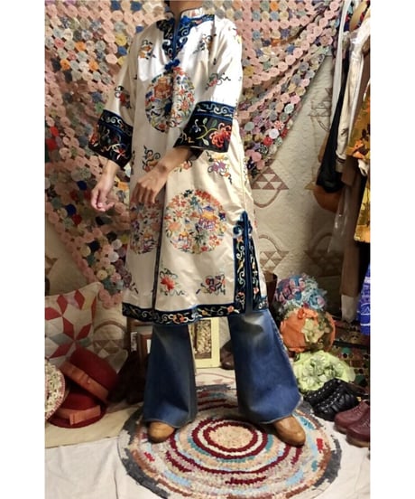 50's chinese embroidered robe