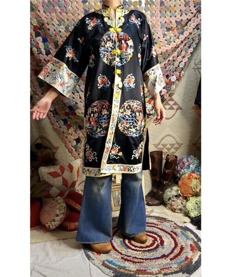 60's chinese embroidered robe