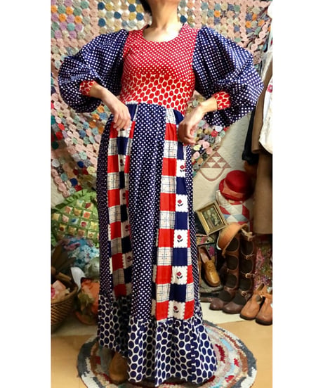 70s balloon sleeve dress
