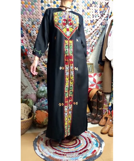 palestinian embroidered dress