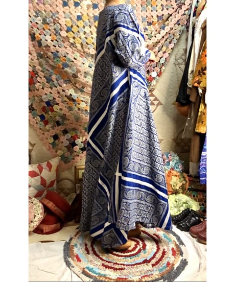 paisley handkerchief motif dress