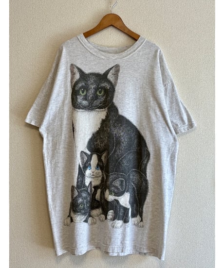 cats tee