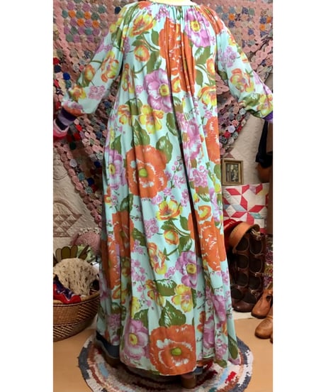60-70s flower dress