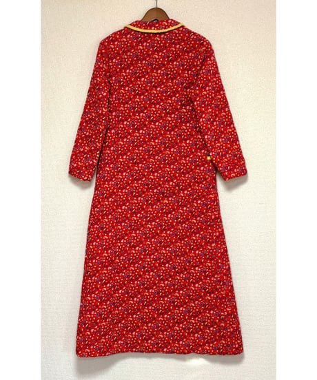 70s flower quilted robe
