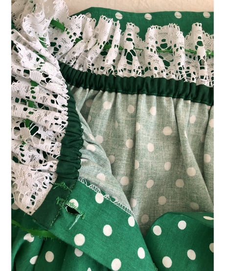 balloon sleeve polka dots blouse