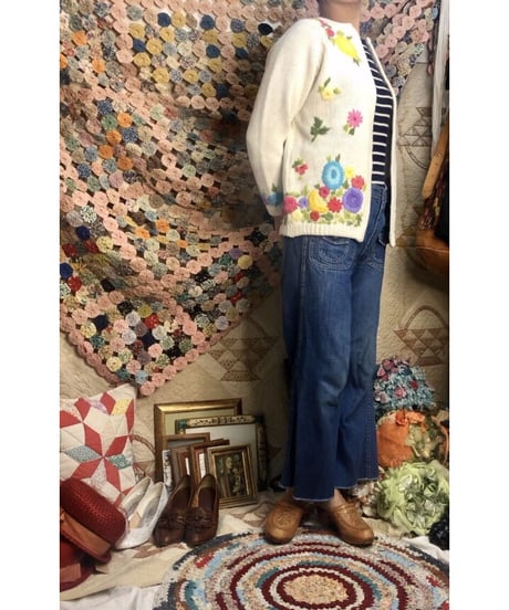 1960's flower embroidered cardigan