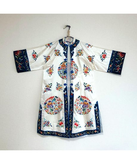 50's chinese embroidered robe