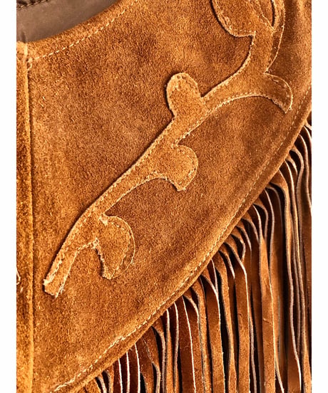 suède fringe collar