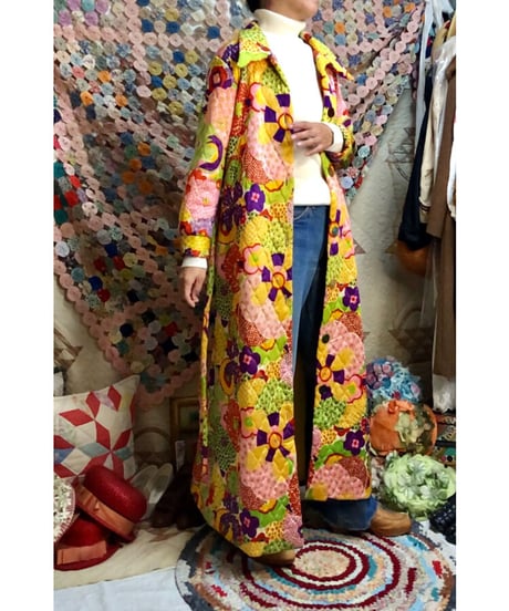 60's quilted flower robe