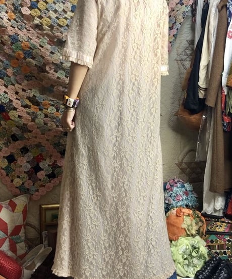 1960's lace robe