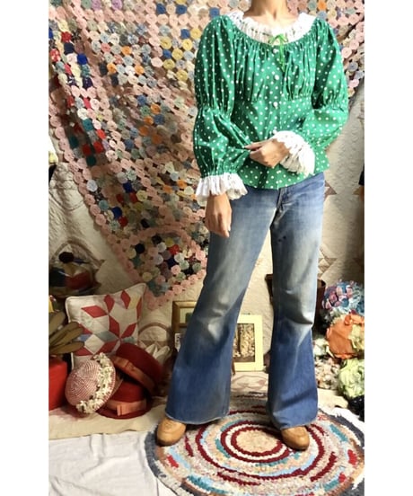 balloon sleeve polka dots blouse