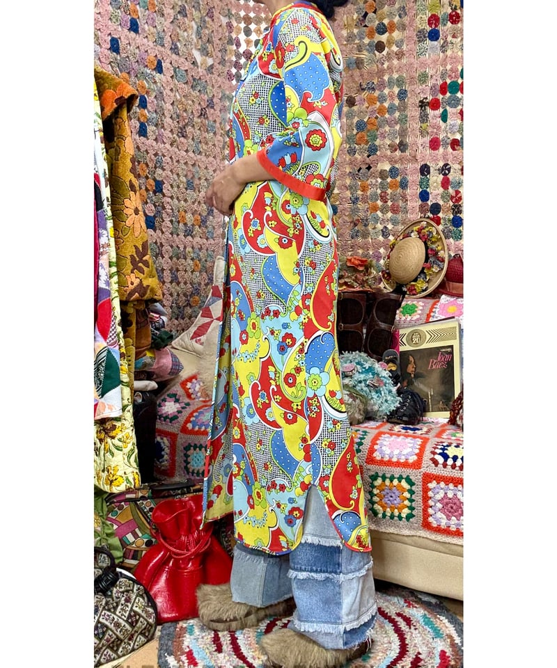 Hobe どんぐりモチーフ メッシュ装飾 ゴールドトーン ヴィンテージ フラワー 60-70s flower robe | Quilt