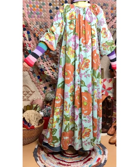 60-70s flower dress