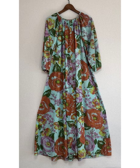 60-70s flower dress