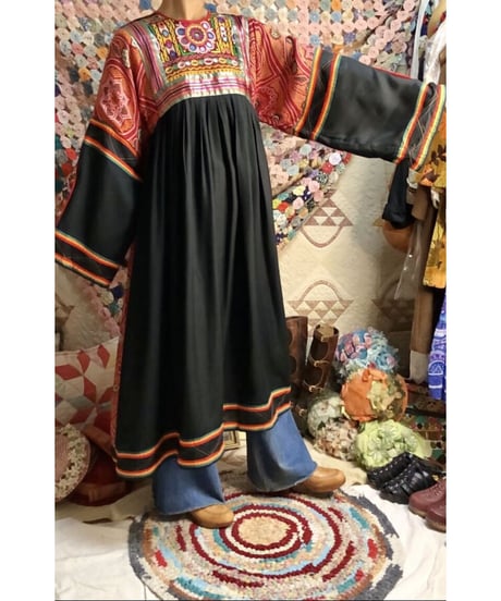 70's mirror work embroidered dress