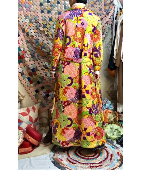 60's quilted flower robe
