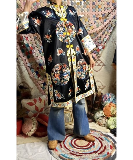 60's chinese embroidered robe