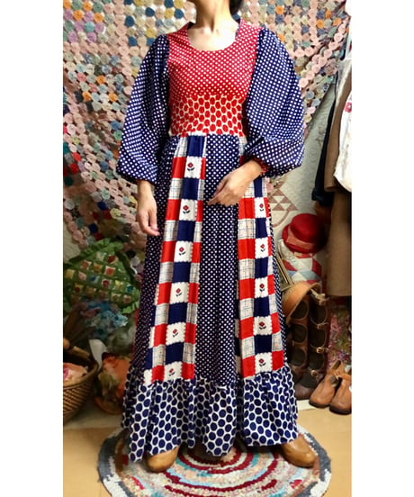 70s balloon sleeve dress