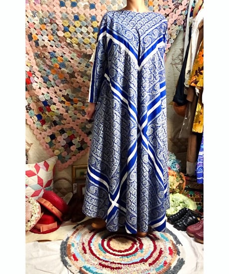 paisley handkerchief motif dress