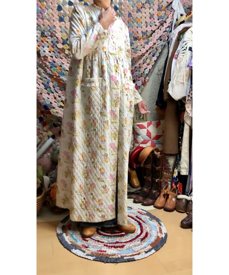 70s quilted sweet robe