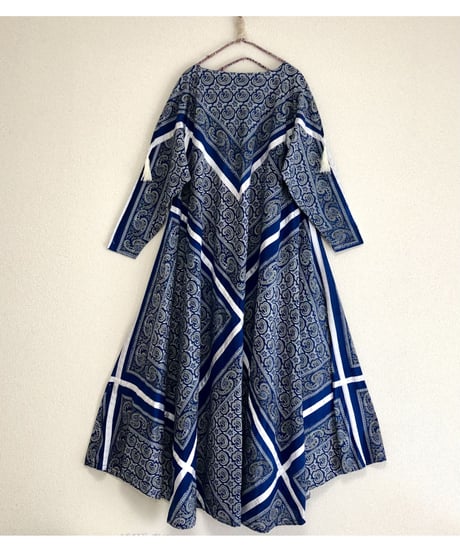 paisley handkerchief motif dress