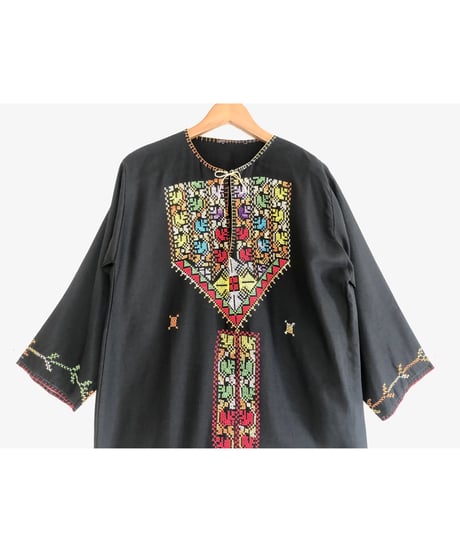 palestinian embroidered dress