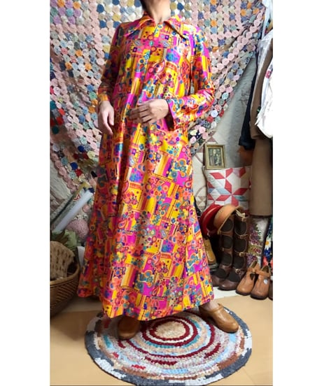 70s  psychedelic flower dress