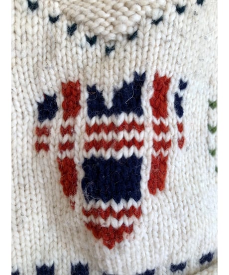 heart motif ecuador sweater
