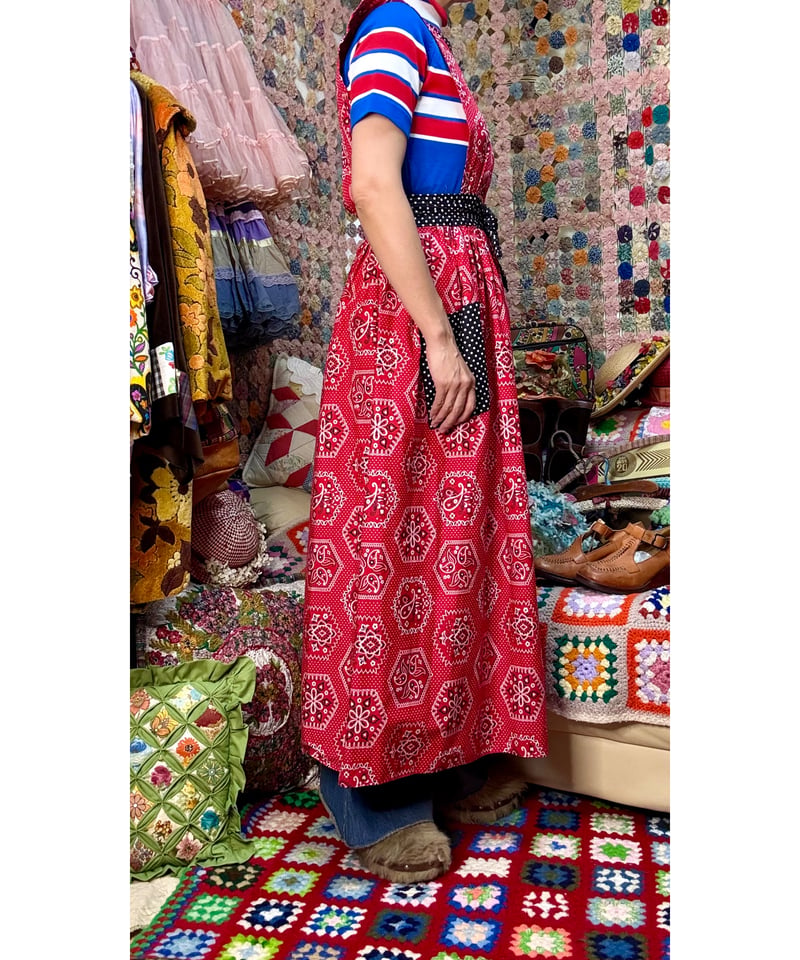 70s design house bandanna print apron dress | Q