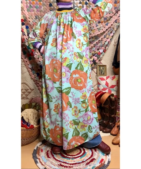 60-70s flower dress