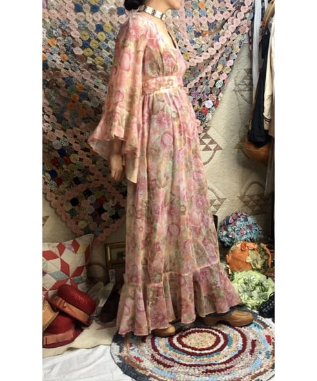 1970's angel sleeve botanical one-piece