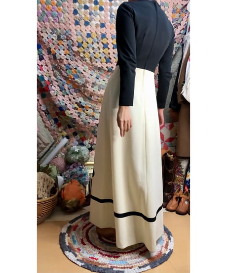 60s monotone flower dress