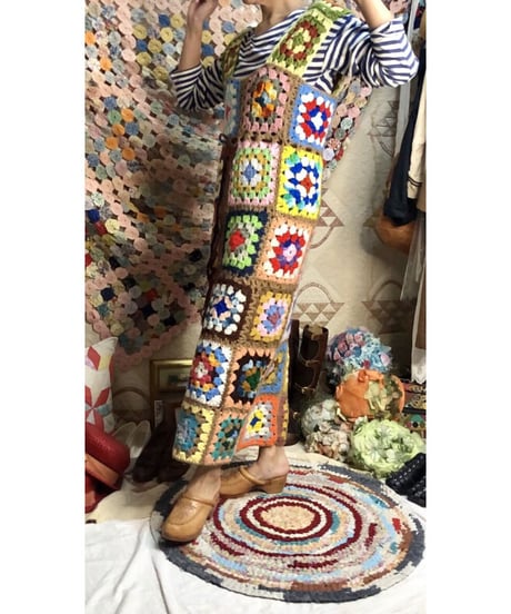 granny square one-piece beige